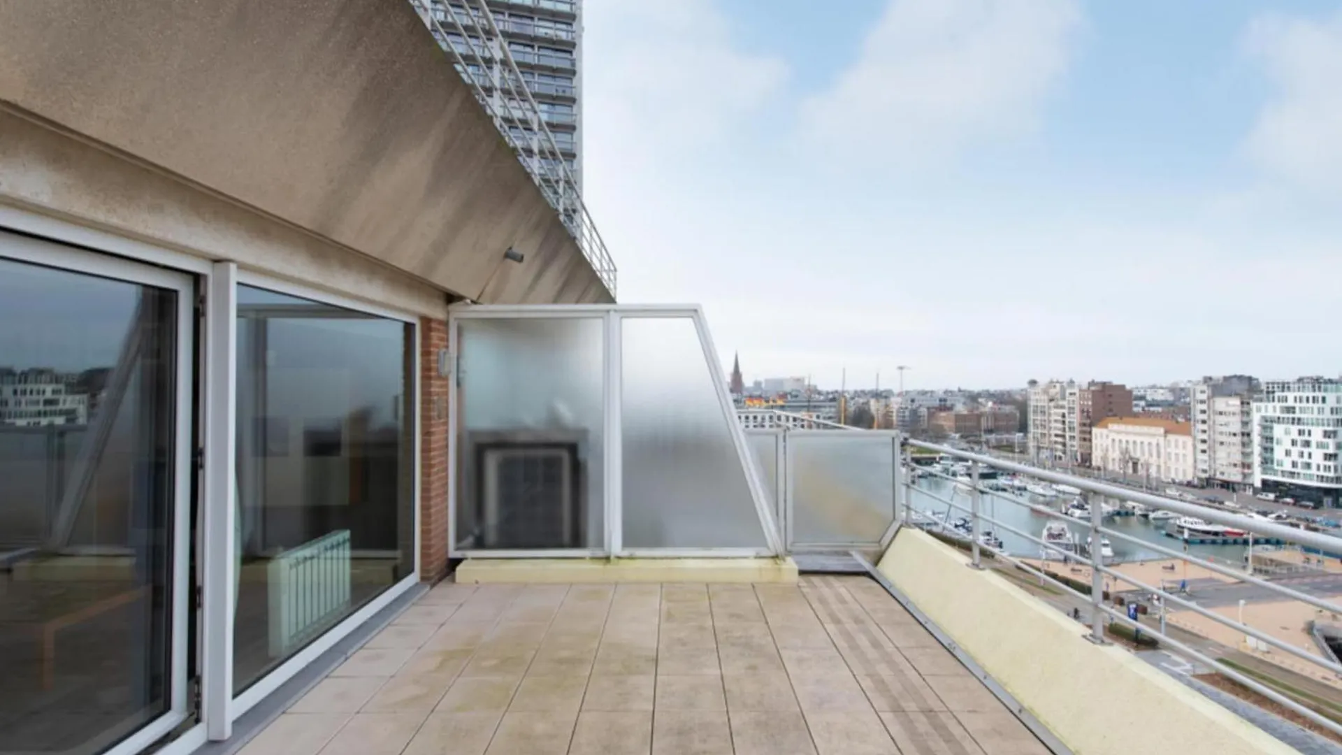 Beautiful Apartment With View Ostend